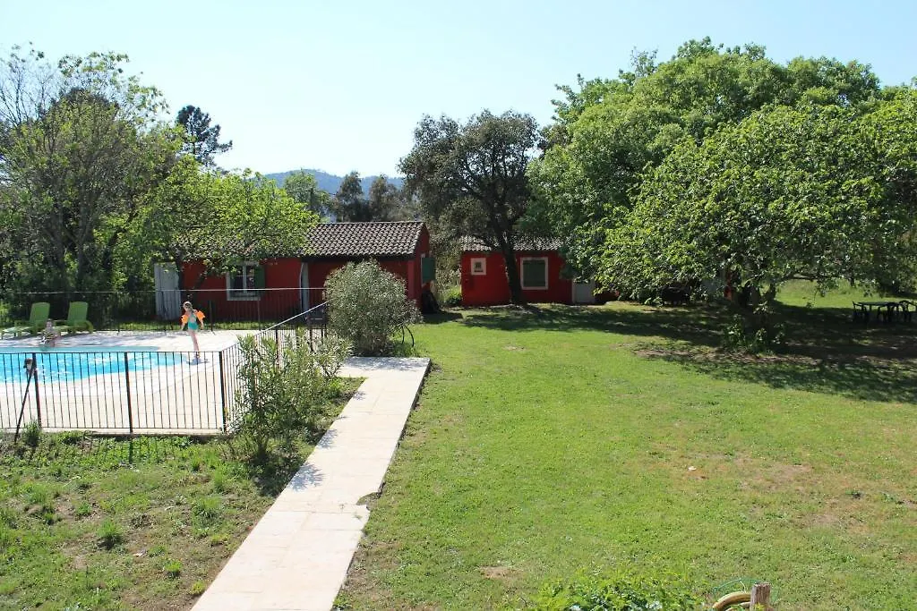 Hotel Le Couloubrier Le Muy 2*,