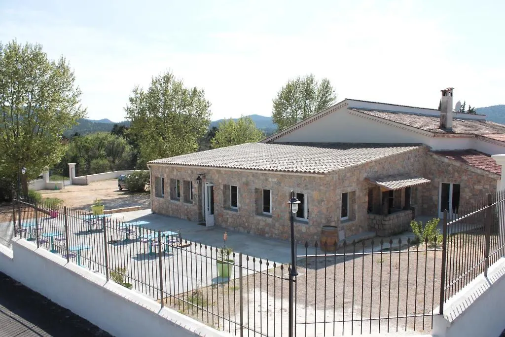 Hotel Le Couloubrier Le Muy 2*,  Francja